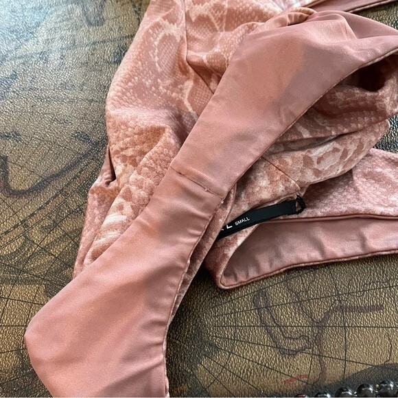 Koral Womens size S Pink Sand Ambition Reptile Bodysuit Cheeky Swim Deep V Neck - Picture 8 of 11